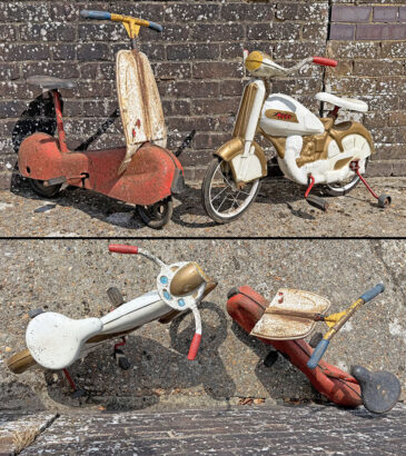 MOBO MOTORBIKE v MOBO SKOOTABIKE 0